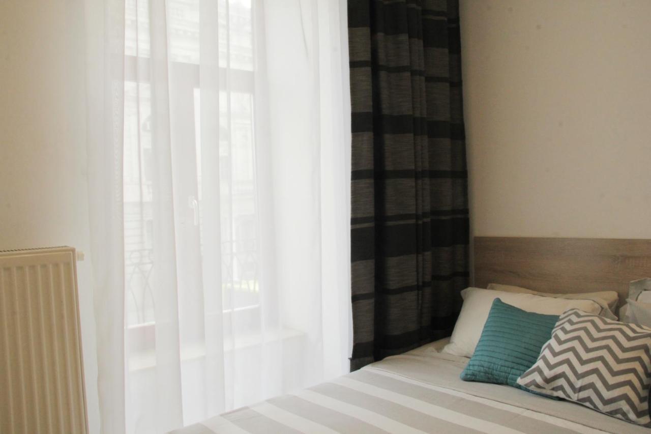 Apartment In The Centre Of Leopoli Esterno foto