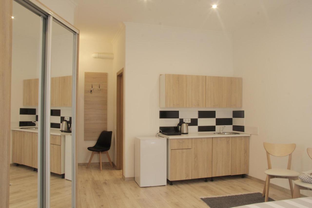Apartment In The Centre Of Leopoli Esterno foto